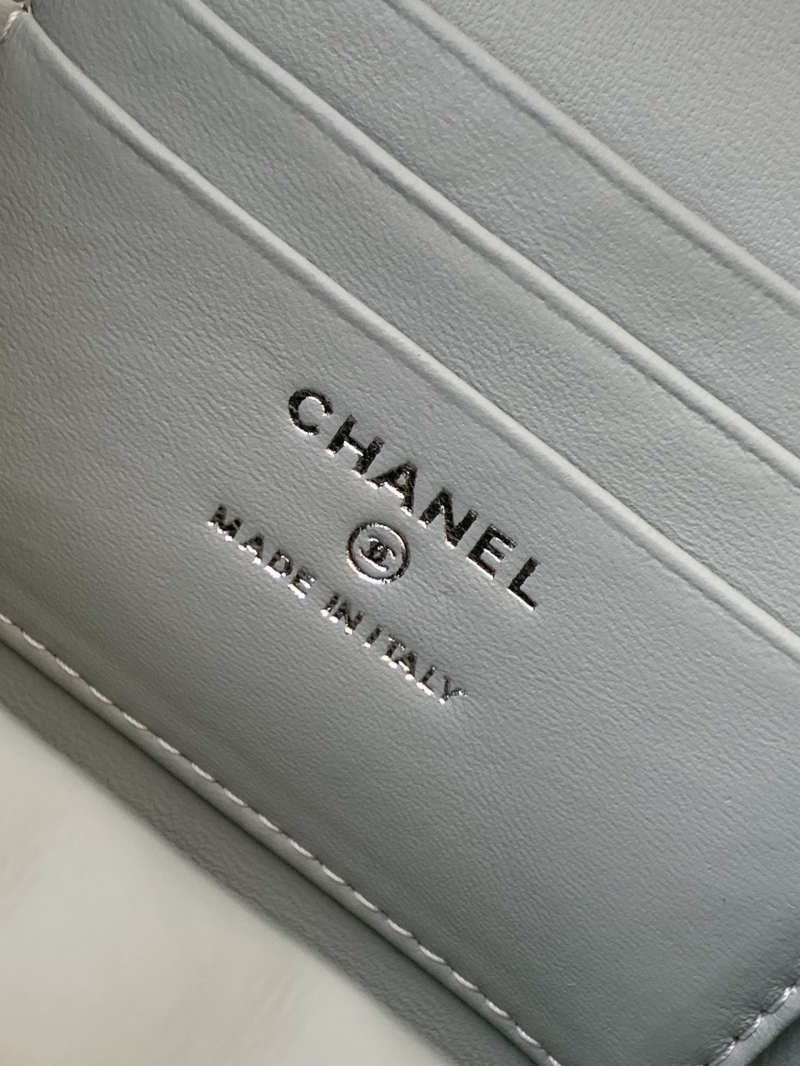 Ch**el cosmetic bags